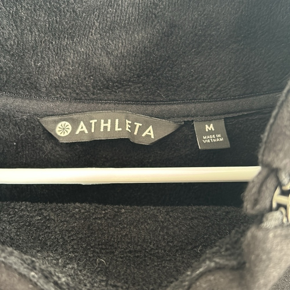 Athleta pull over - Picture 3 of 4